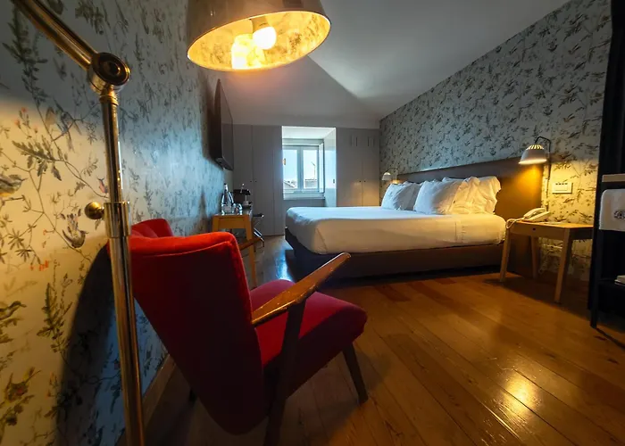 Lisboa Carmo Hotel